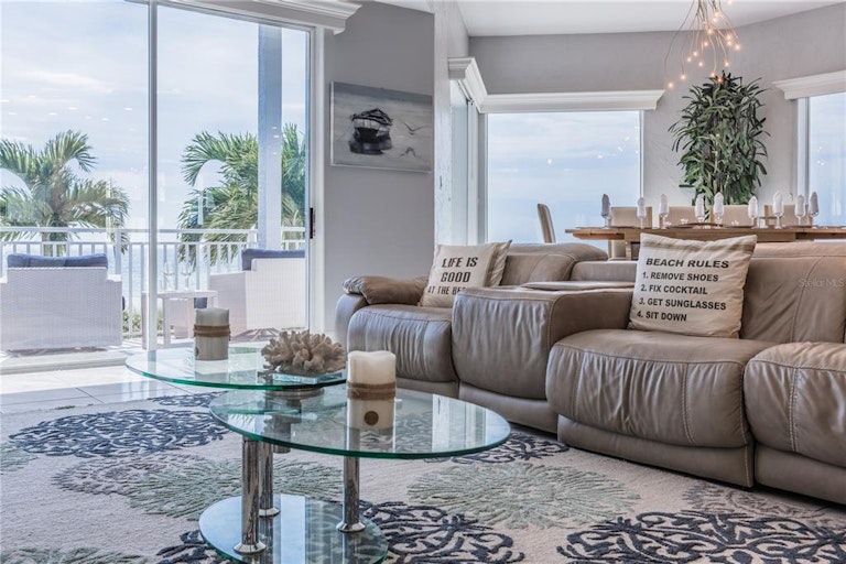 Photo 3 of 51 - 9924 Gulf Blvd, Treasure Island, FL 33706