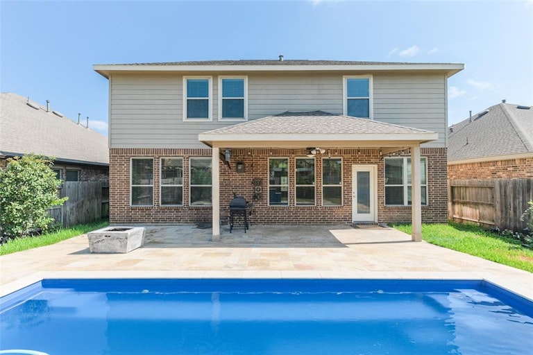 Photo 10 of 48 - 16627 Highland Country Dr, Cypress, TX 77433