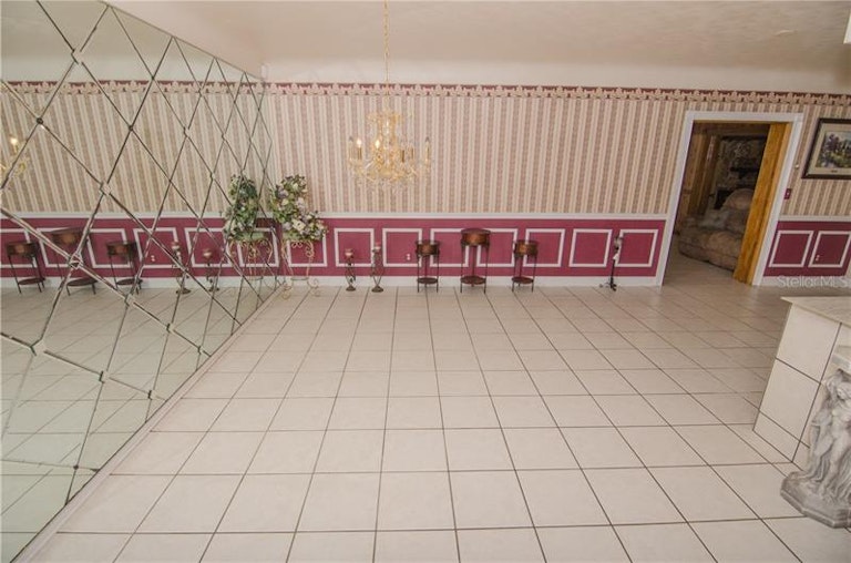 Photo 8 of 25 - 790 N 8th St, Eagle Lake, FL 33839