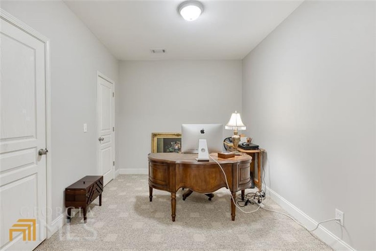 Photo 38 of 71 - 6021 Stillwater Pl, Flowery Branch, GA 30542