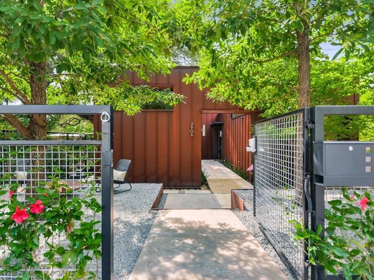 Photo 1 of 20 - 2906 Rio Grande St, Austin, TX 78705