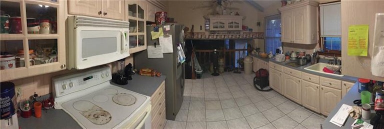 Photo 11 of 22 - 6111 Yates Rd, Lakeland, FL 33811