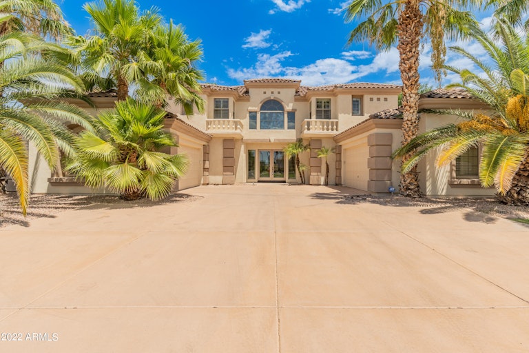 Photo 1 of 73 - 2517 S Constellation Way, Gilbert, AZ 85295