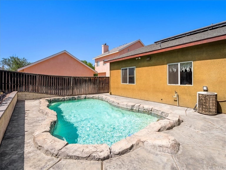 Photo 17 of 21 - 1384 Rabbit Peak Way, Hemet, CA 92545