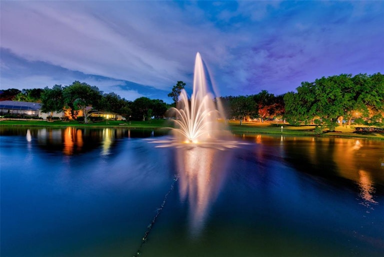 Photo 48 of 54 - 2107 Pinnacle Cir S, Palm Harbor, FL 34684