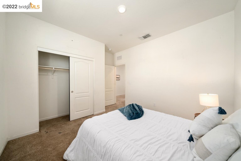 Photo 13 of 26 - 5561 Glowhaven St, Marysville, CA 95901