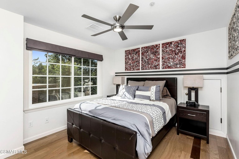 Photo 49 of 60 - 4641 Caritina Dr, Tarzana, CA 91356
