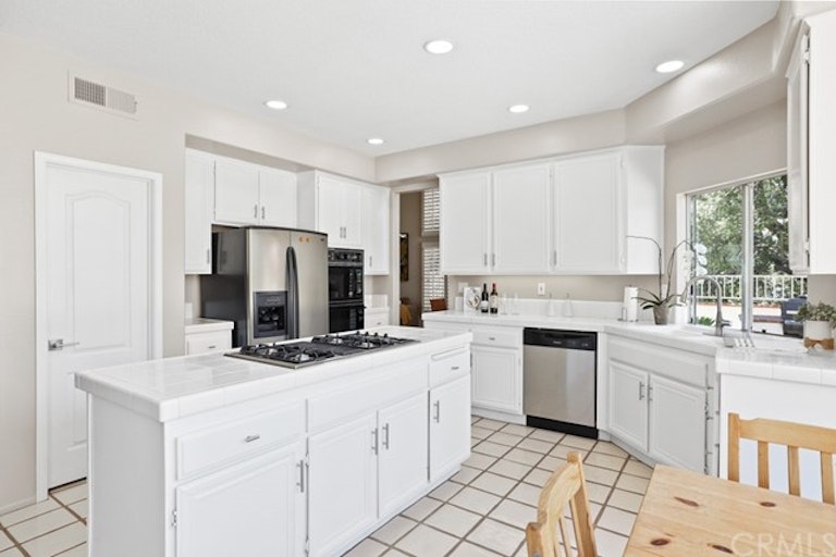 Photo 8 of 23 - 28531 Camelback Rd, Trabuco Canyon, CA 92679