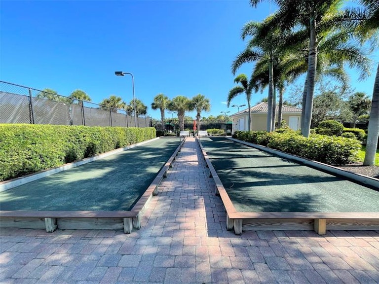 Photo 30 of 33 - 5979 Benevento Dr, Sarasota, FL 34238