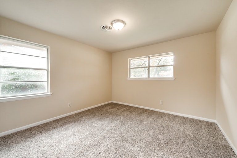 Photo 20 of 24 - 5729 Wedgmont Cir N, Fort Worth, TX 76133