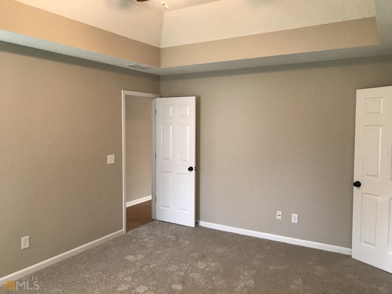 Photo 17 of 29 - 210 Buck Creek Dr, Covington, GA 30016