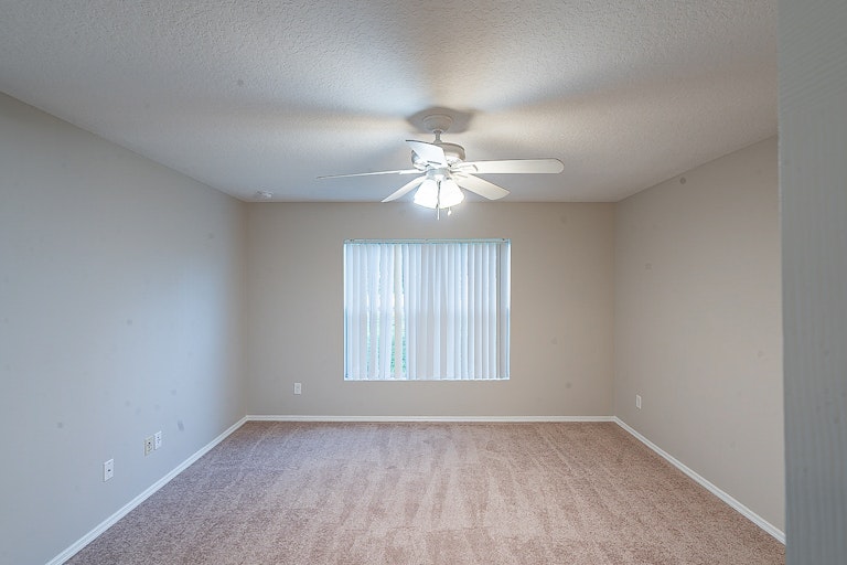 Photo 14 of 24 - 100 Mulberry Branch Ct, Daytona Beach, FL 32124