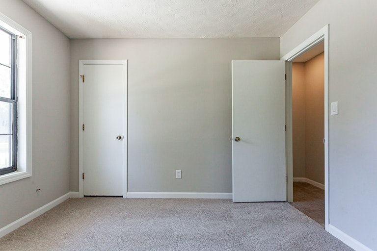 Photo 17 of 26 - 11673 Matthews Trl, Hampton, GA 30228
