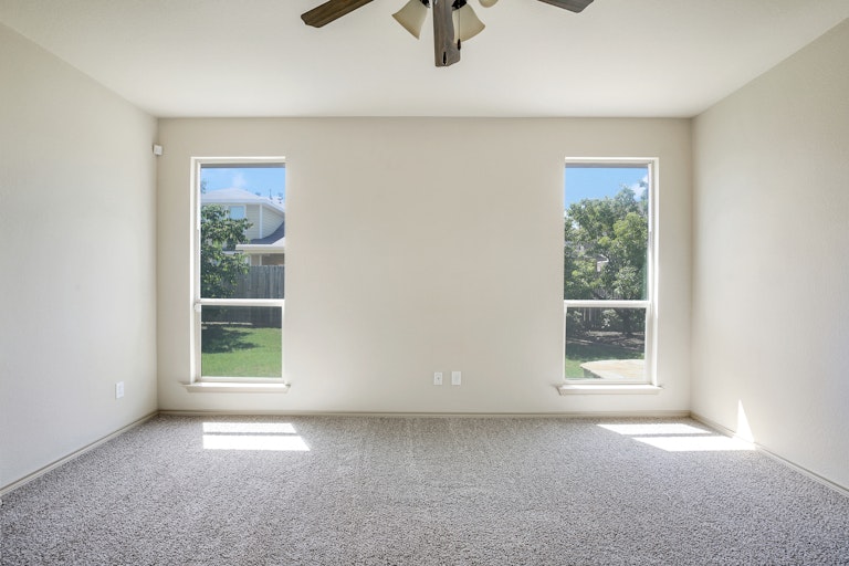 Photo 22 of 27 - 9124 Oldwest Trl, Fort Worth, TX 76131
