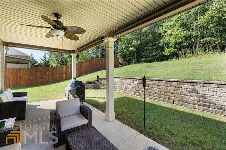 Photo 22 of 24 - 651 Silver Oak Dr, Dallas, GA 30132