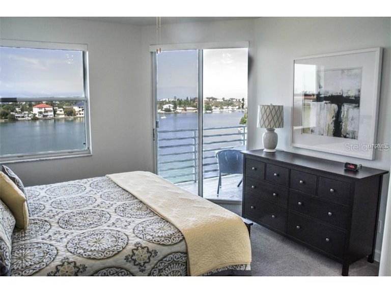 Photo 12 of 25 - 7892 Sailboat Key Blvd S #505, South Pasadena, FL 33707