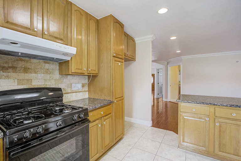 Photo 21 of 35 - 6928 Franela Way, Citrus Heights, CA 95621
