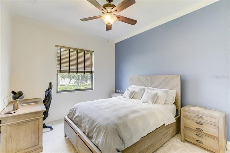 Photo 16 of 35 - 14722 Secret Harbor Pl, Lakewood Ranch, FL 34202