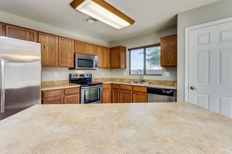Photo 7 of 37 - 12605 W Catalina Dr, Avondale, AZ 85392