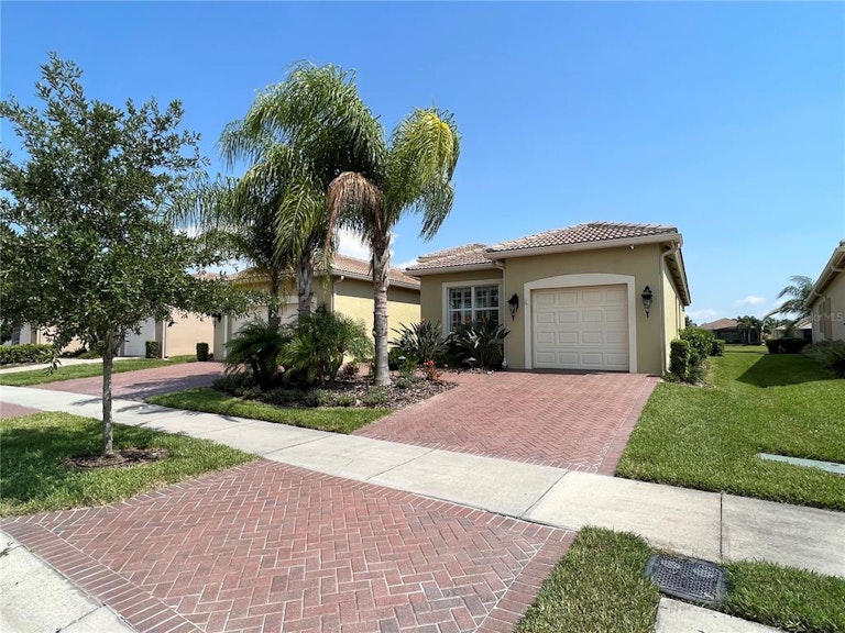 Photo 39 of 40 - 15917 Cape Coral Dr, Wimauma, FL 33598