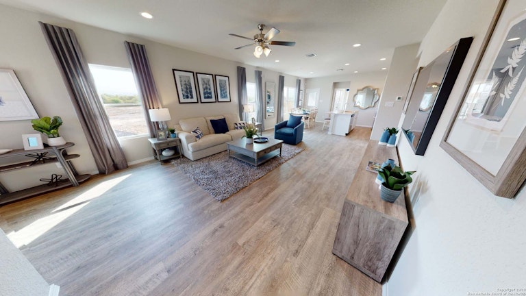 Photo 6 of 21 - 602 Pleasanton Way, San Antonio, TX 78221