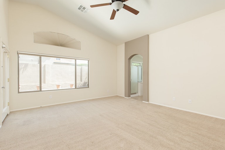 Photo 18 of 26 - 2215 W Peak View Rd, Phoenix, AZ 85085