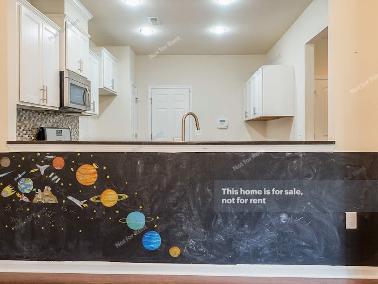 Photo 9 of 33 - 222 Lynchwick Ln, Durham, NC 27703