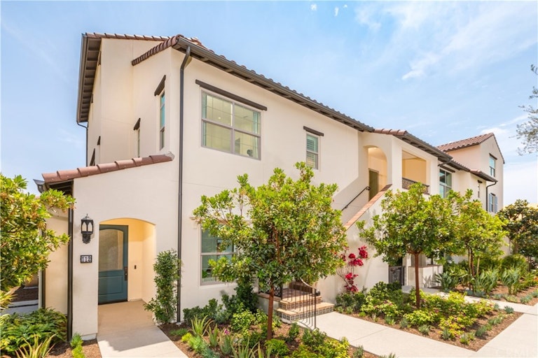 Photo 1 of 8 - 104 Coastal Gdn, Irvine, CA 92618