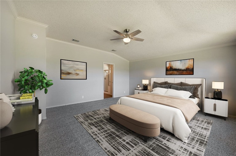 Photo 13 of 31 - 4500 Silverhill Cir, Lago Vista, TX 78645