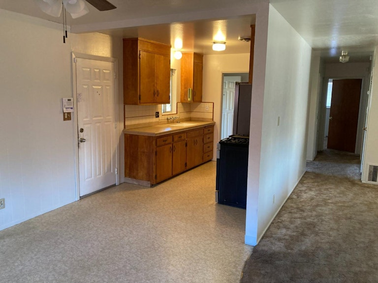 Photo 9 of 22 - 10463 Malaga Way, Rancho Cordova, CA 95670