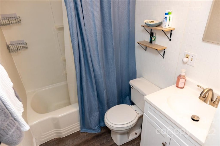 Photo 18 of 20 - 407 E 11th St, Kannapolis, NC 28083