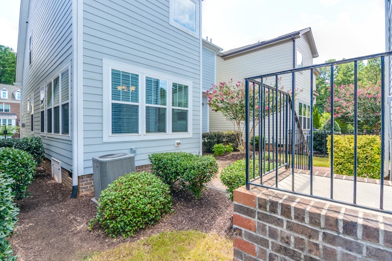 Photo 19 of 20 - 5646 Wade Park Blvd, Raleigh, NC 27607