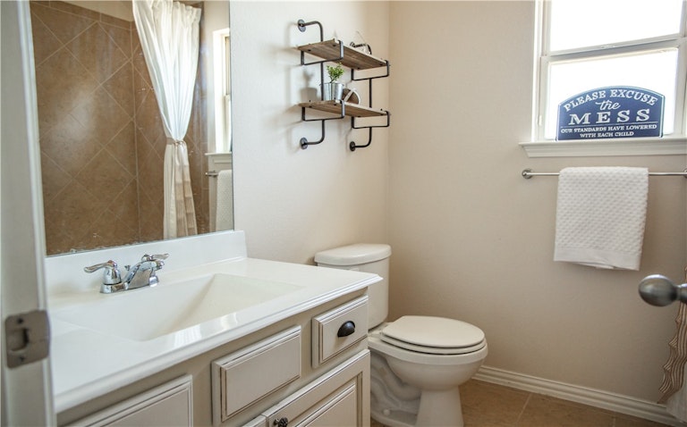 Photo 30 of 39 - 8329 Angelo Loop, Round Rock, TX 78665