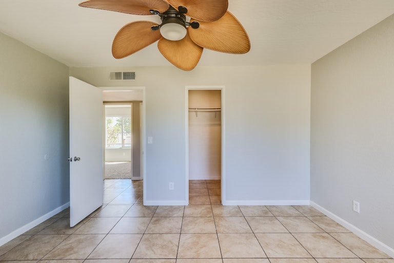 Photo 16 of 30 - 5916 S McKemy St, Tempe, AZ 85283
