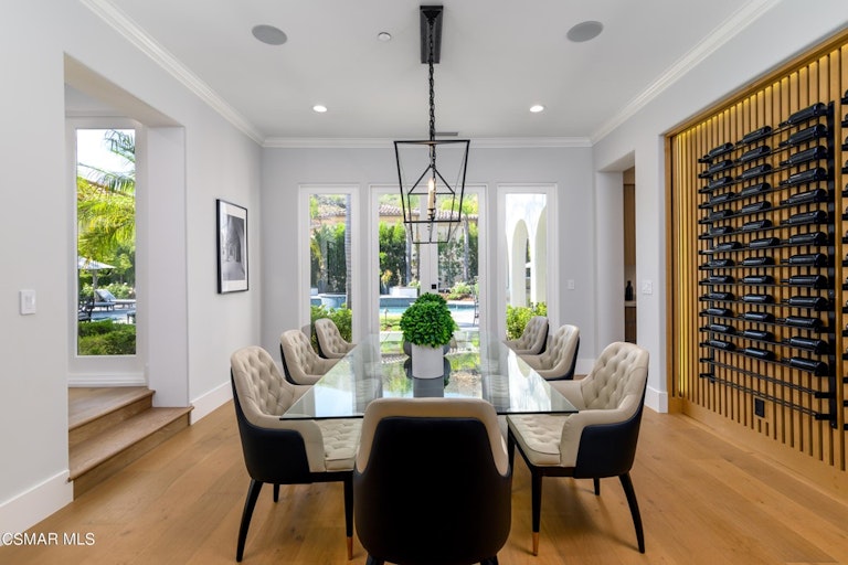 Photo 22 of 77 - 29462 Malibu View Ct, Agoura Hills, CA 91301