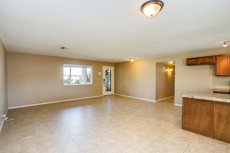 Photo 11 of 51 - 2807 E Dahlia Dr, Phoenix, AZ 85032