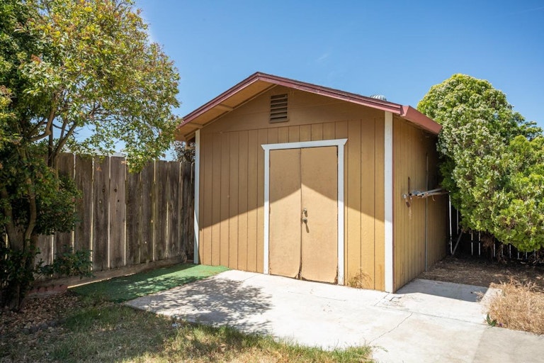 Photo 55 of 56 - 1150 Nickel Ln, Yuba City, CA 95991