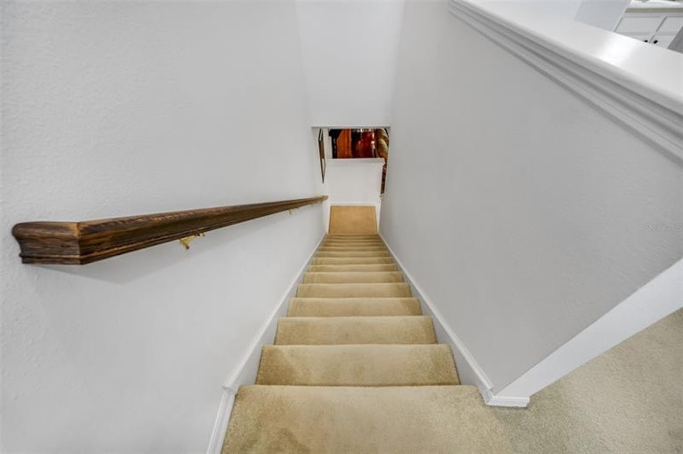 Photo 25 of 47 - 525 Spring Lake Cir, Tarpon Springs, FL 34688