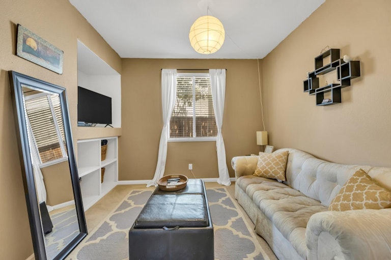 Photo 31 of 48 - 4223 Windsong St, Sacramento, CA 95834