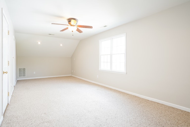 Photo 16 of 25 - 3308 Bellenden Pl, Raleigh, NC 27604