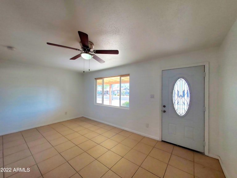 Photo 8 of 42 - 11122 W Connecticut Ave, Youngtown, AZ 85363