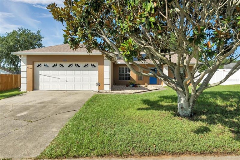 Photo 1 of 25 - 15732 Greater Trl, Clermont, FL 34711
