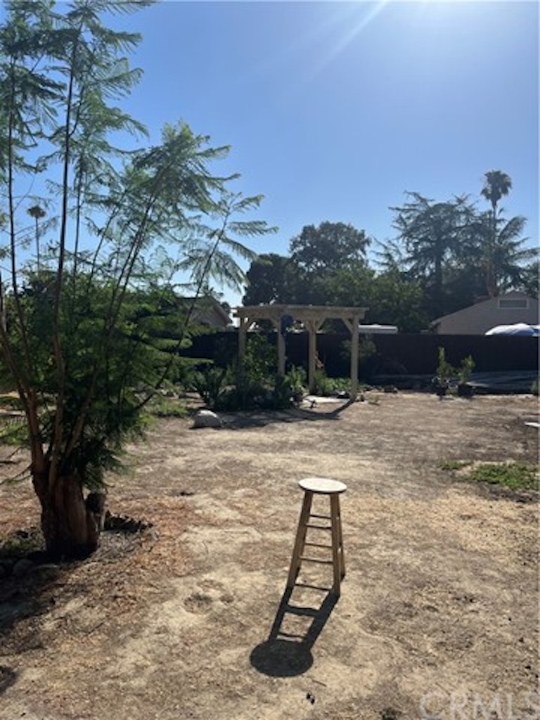 Photo 13 of 16 - 1929 E Oakland Ave, Hemet, CA 92544
