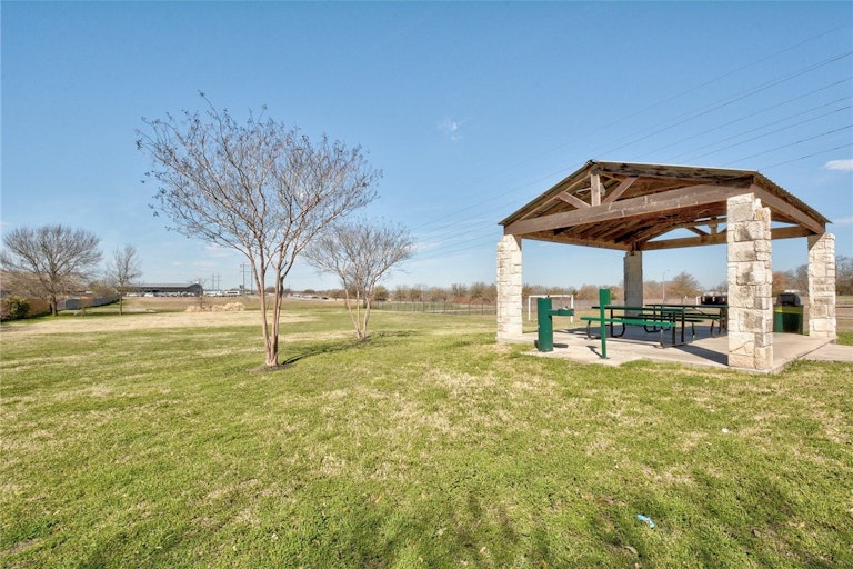 Photo 37 of 40 - 495 Sandstone Trl, Buda, TX 78610