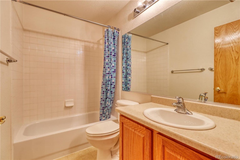 Photo 9 of 26 - 11384 Jersey St, Thornton, CO 80233