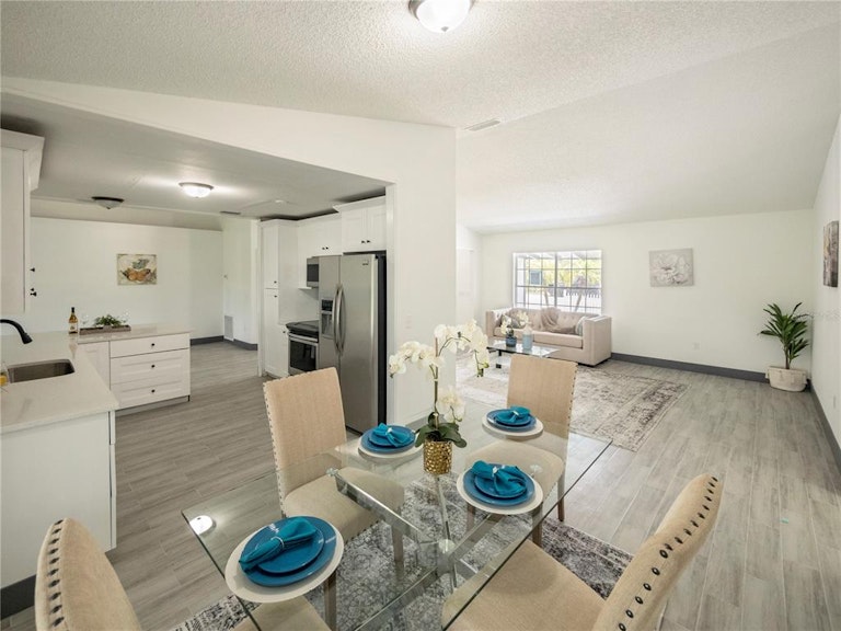 Photo 11 of 38 - 1902 Paragon St, Deltona, FL 32738