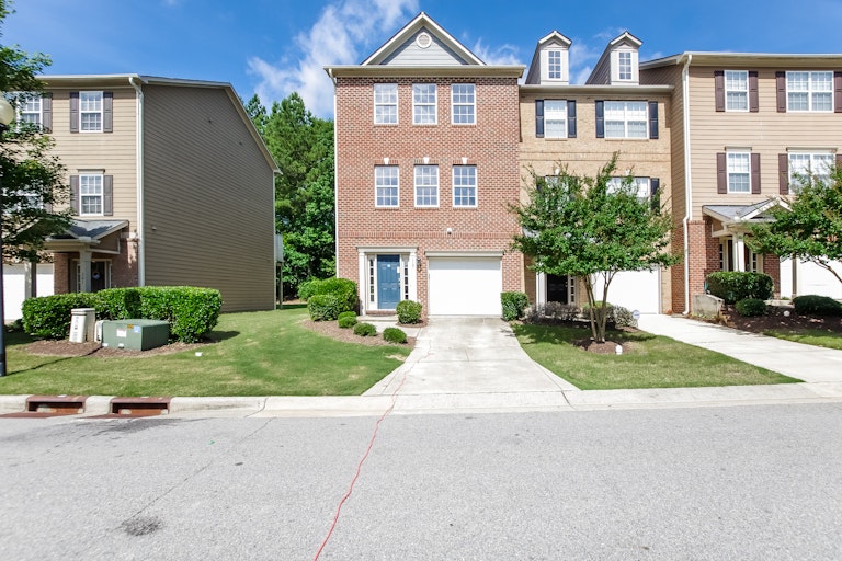 Photo 6 of 26 - 117 Gallent Hedge Trl, Apex, NC 27539