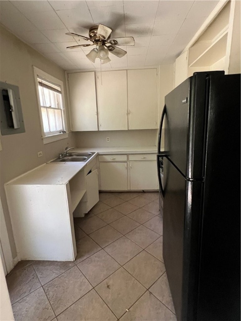 Photo 27 of 37 - 1800 Alguno Rd, Austin, TX 78757