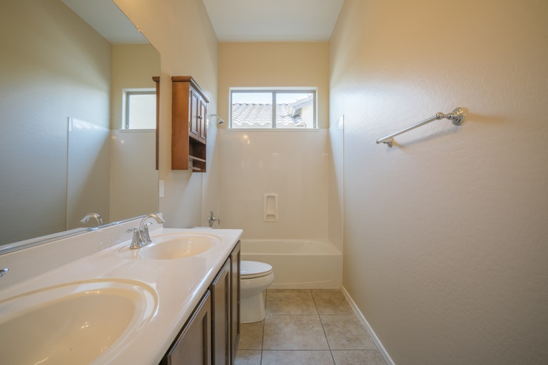 Photo 21 of 25 - 11958 W Daley Ln, Sun City, AZ 85373