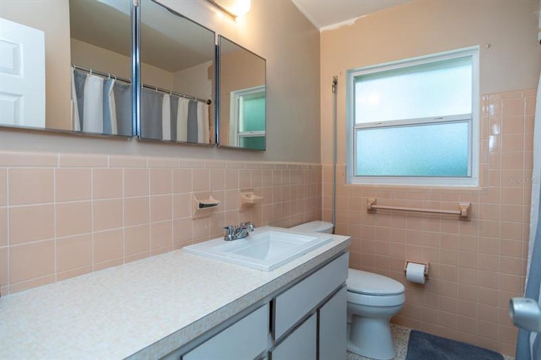 Photo 23 of 23 - 6440 27th Ave N, Saint Petersburg, FL 33710